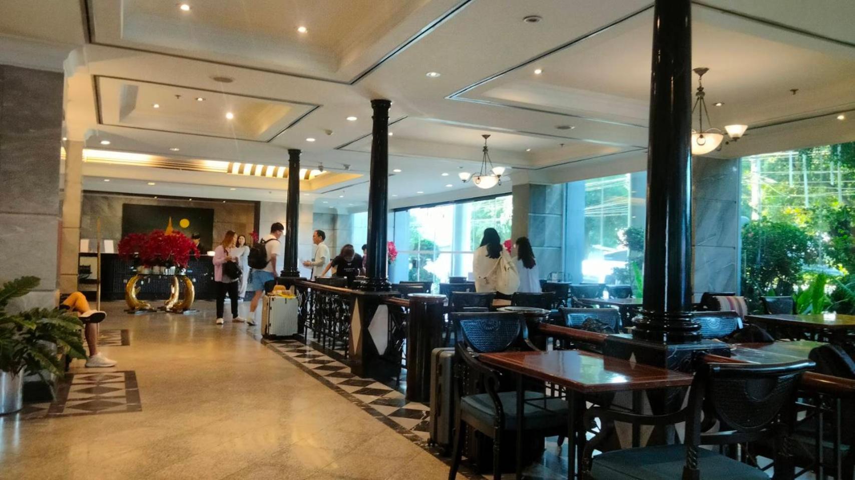 Witz Bangkok Ramkhamhaeng Hotel Exterior photo