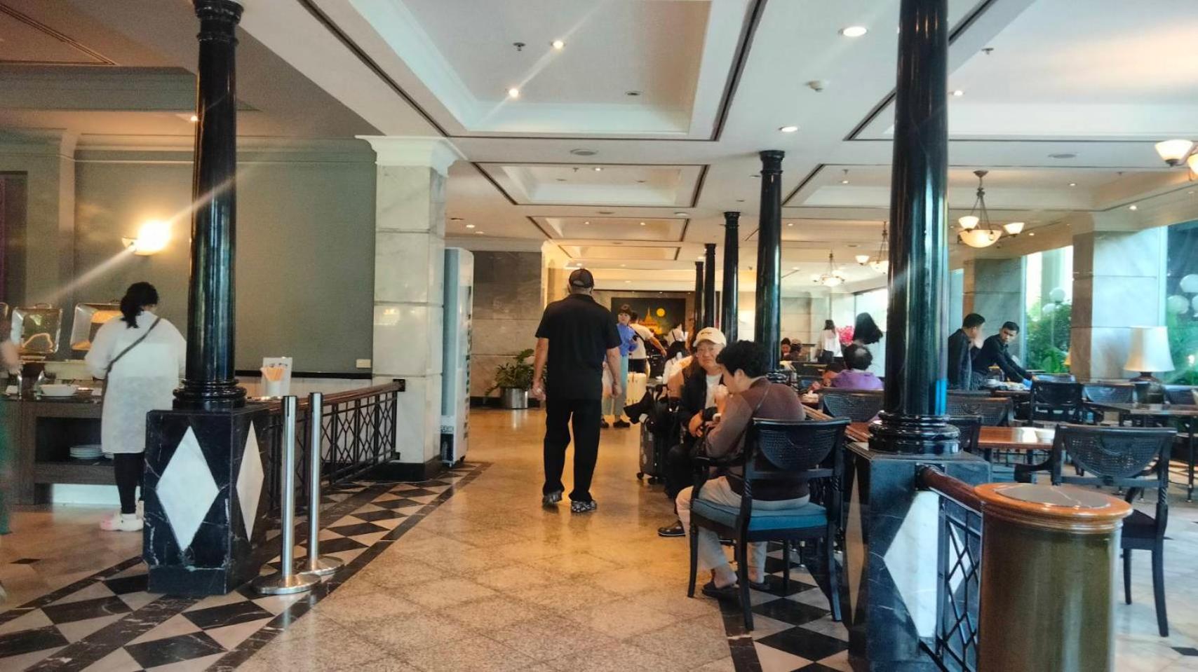 Witz Bangkok Ramkhamhaeng Hotel Exterior photo