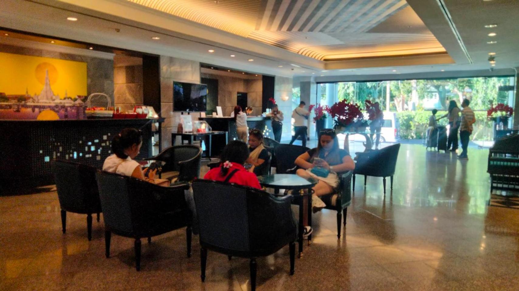 Witz Bangkok Ramkhamhaeng Hotel Exterior photo