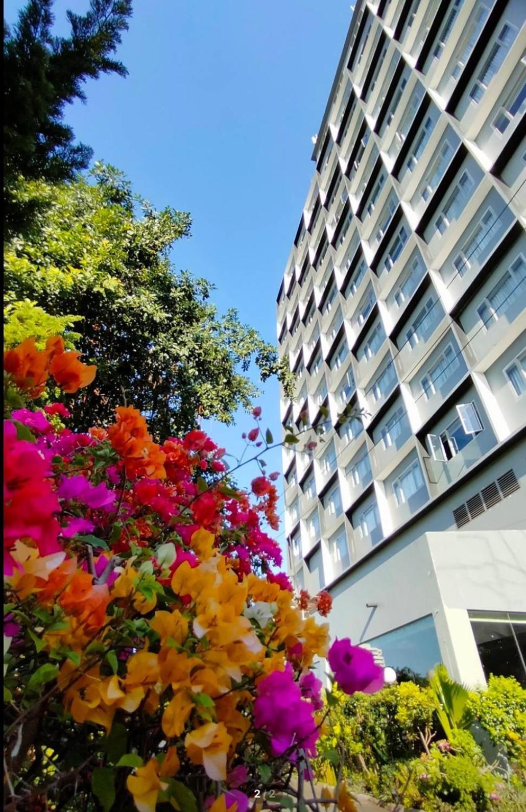 Witz Bangkok Ramkhamhaeng Hotel Exterior photo