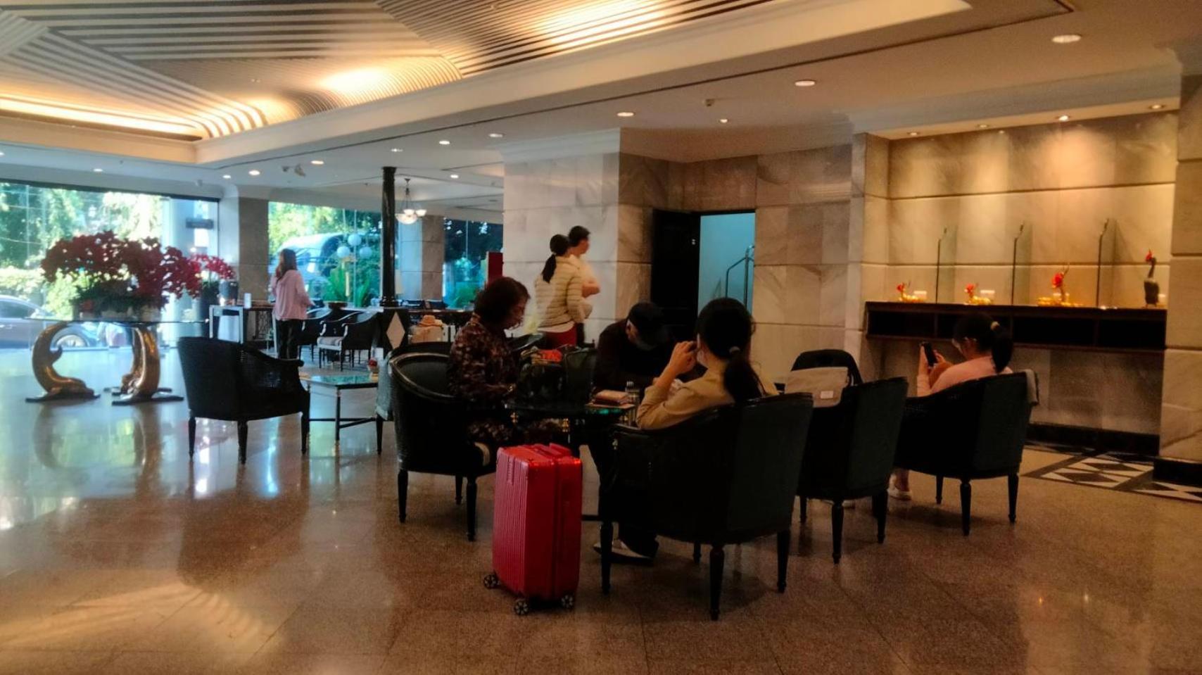 Witz Bangkok Ramkhamhaeng Hotel Exterior photo