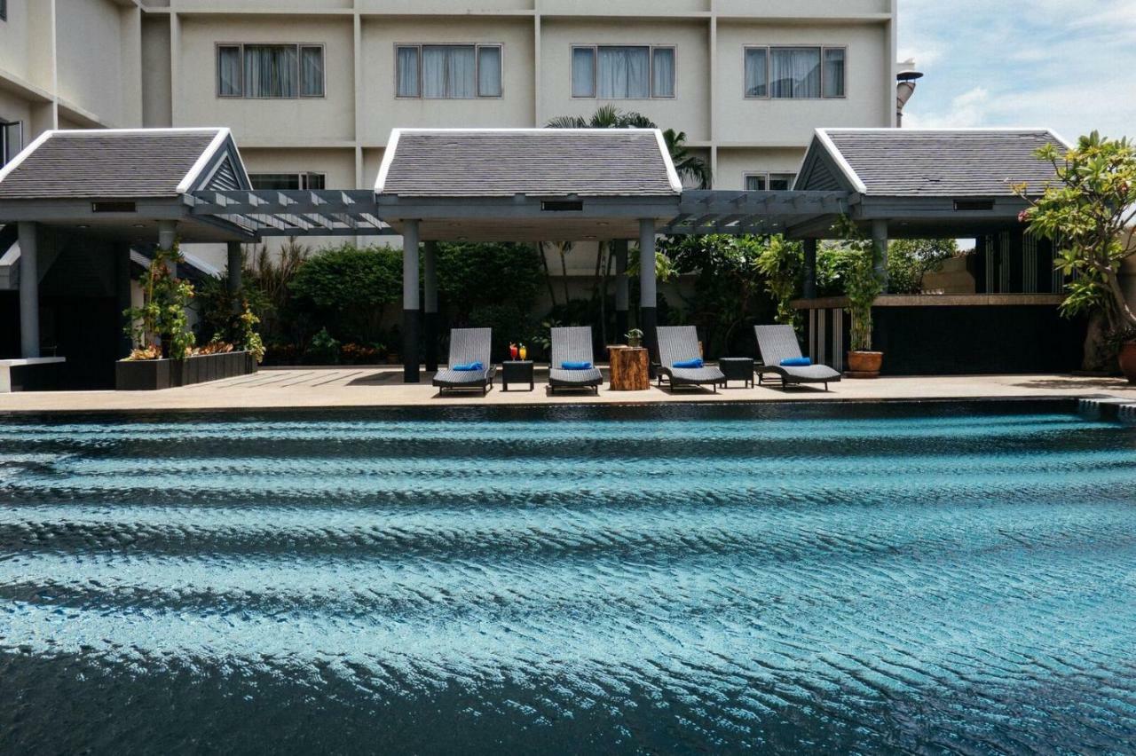 Witz Bangkok Ramkhamhaeng Hotel Exterior photo